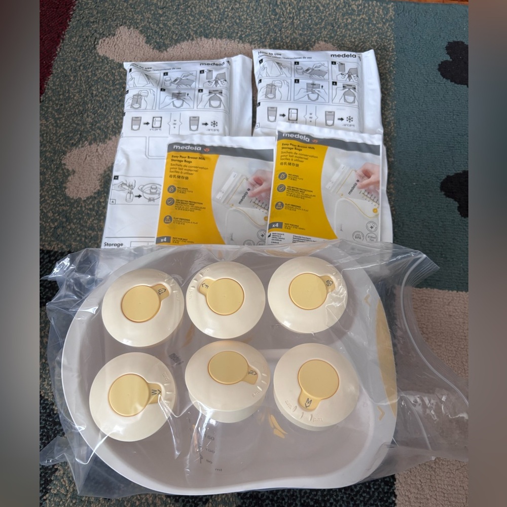 Medela Cream Storage Lids with Yellow Valve Centers (Set of 6)